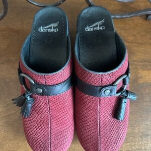 Dansko Burgundy Textured Tassel Clogs with Black Trim